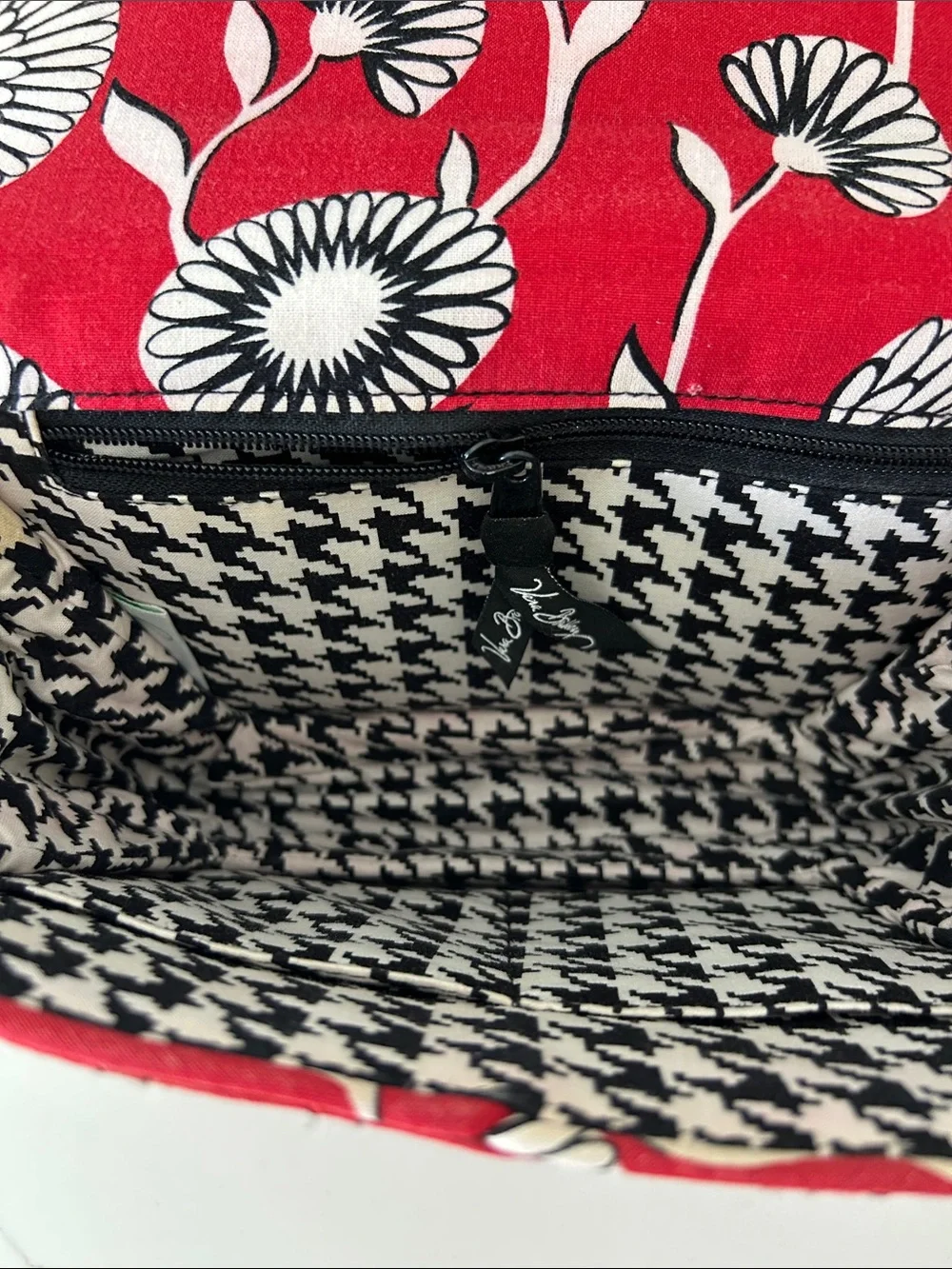 Vera Bradley Deco Daisy Quilted Crossbody Bag - Picture 3 of 12